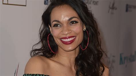 rosario dawson naked pics|Rosario Dawson Shares Completely Nude NSFW Photo, Video。